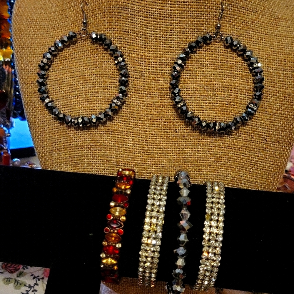 Crystal earrings and braclets